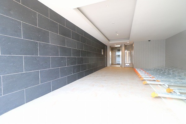 アルモニー花屋町 駐輪場1