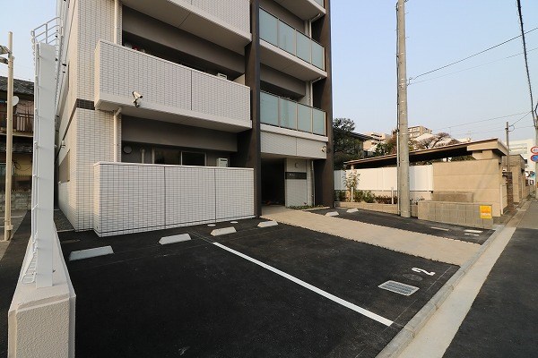 アルモニー花屋町 駐車場