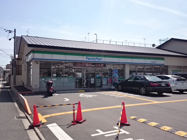 アルモニー花屋町 コンビ二：ﾌｧﾐﾘｰﾏｰﾄ 西大路花屋町店　173m
