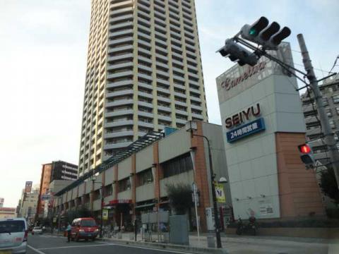 プリモパッソ川口 スーパー：西友 川口本町店　741m　近隣