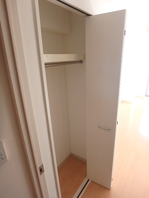 グランジャルダン三鷹 収納は玄関と居室にも！