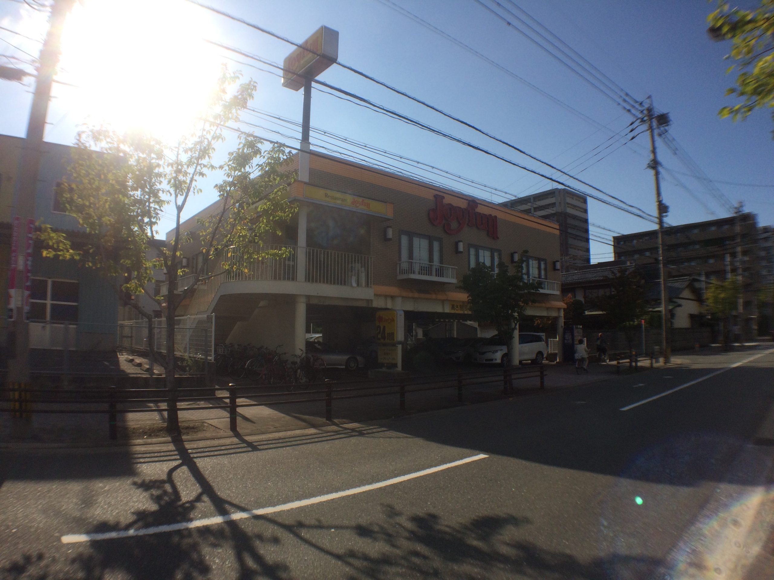 テイルガーデン博多 レストラン：ｼﾞｮｲﾌﾙ 福岡吉塚店　889m