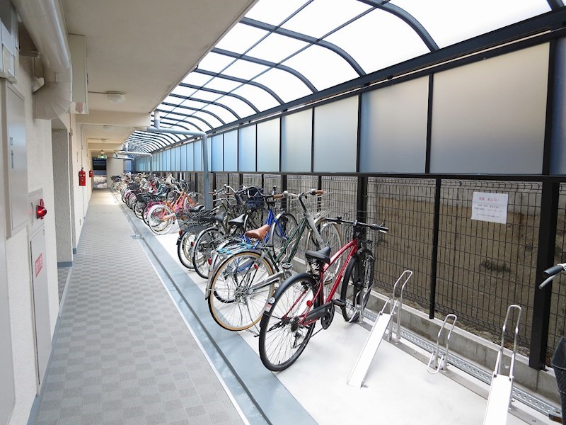 夕陽ヶ丘スカイハイツ 駐輪場
