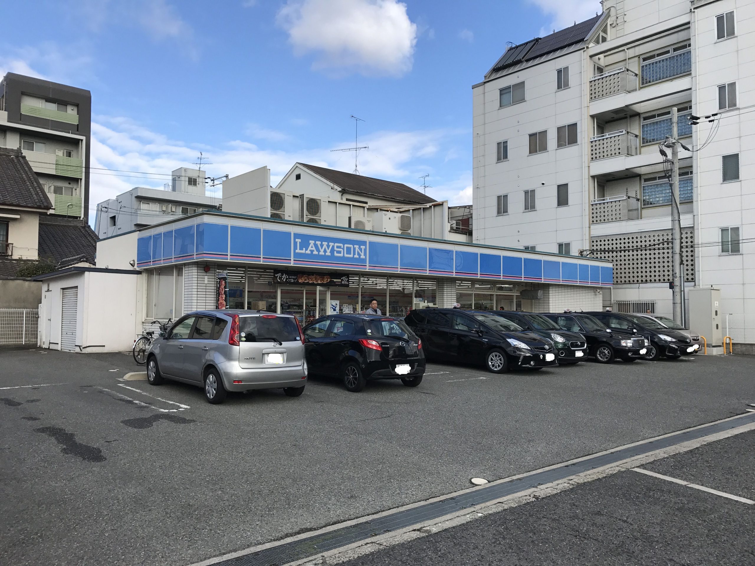 コンフォート23 コンビ二：ﾛｰｿﾝ 堺柳之町店　798m