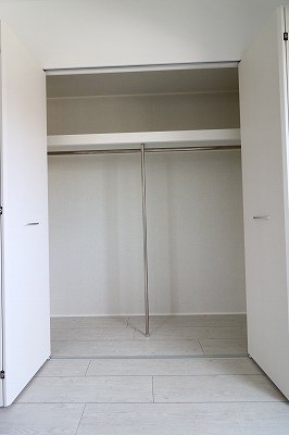 サン・レスポワール十条 収納も単身には十分です
