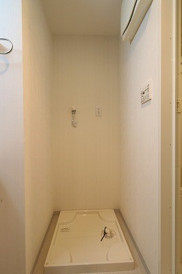 サン・レスポワール十条 現地写真（玄関）