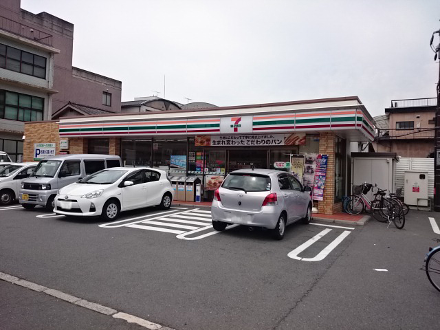 サン・レスポワール十条 コンビ二：ｾﾌﾞﾝｲﾚﾌﾞﾝ 京都西九条菅田町店　325m