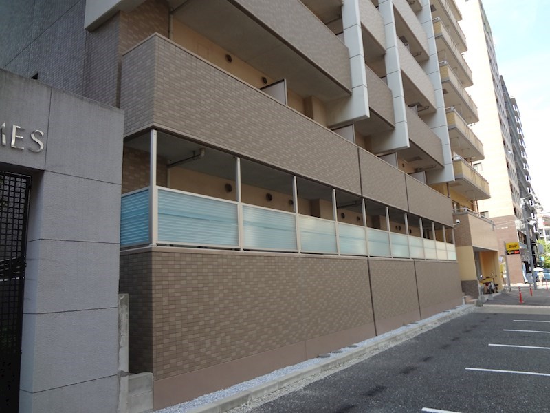 サンスクエア 外観タイル貼り