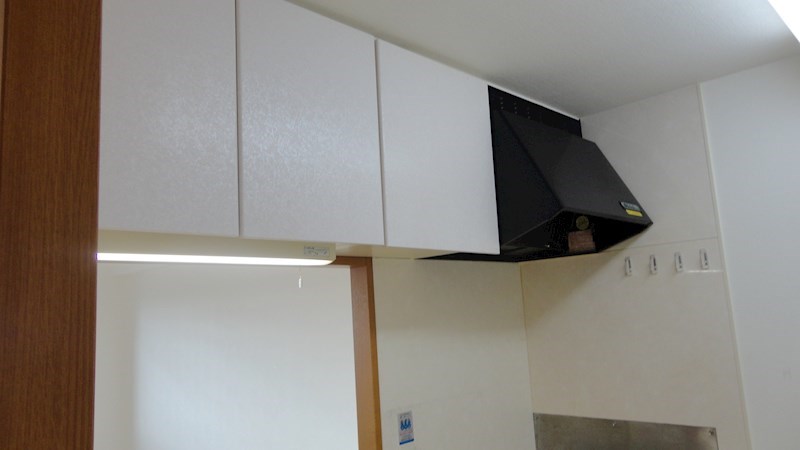 アジュール西端 吊戸棚で収納力アップ！！