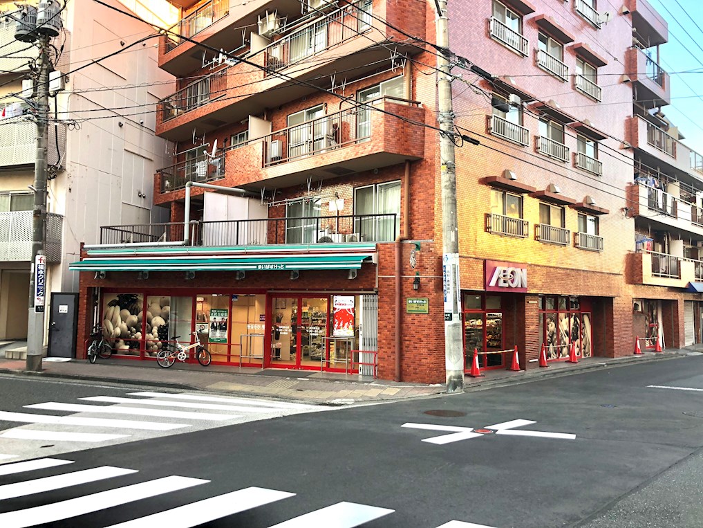 YT LEGACY(ワイティーレガシー) スーパー：まいばすけっと 反町駅北店　1215m