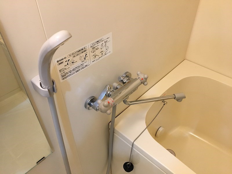 アールパンション高井田 現地写真（玄関）