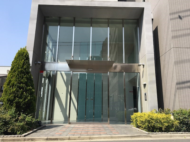 アールパンション高井田 エントランス
