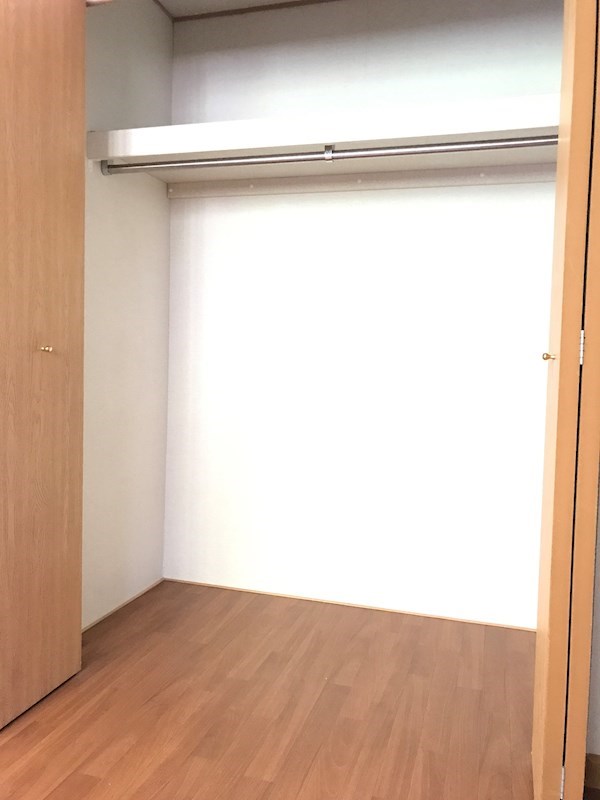 クレーンビレッジ クローゼット