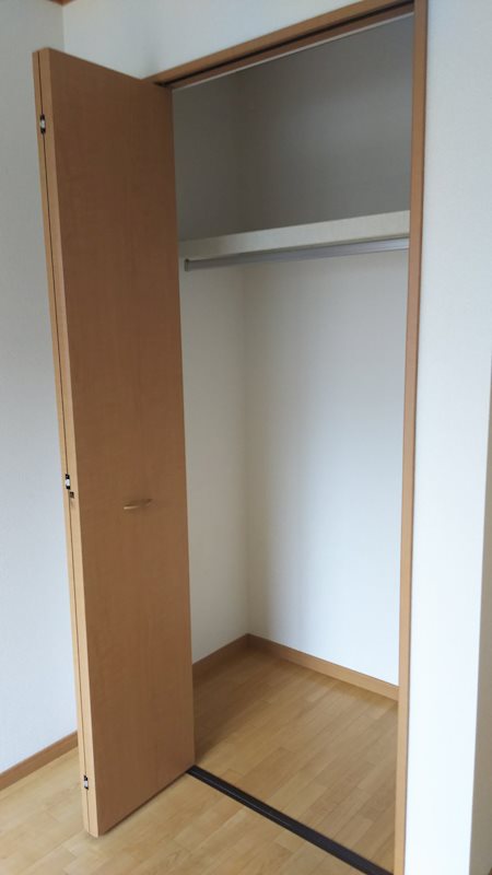ベルジュ湘南 クローゼット