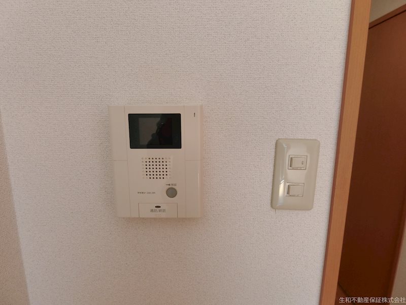 ボルゲーゼ駅南 TVモニター付きインターホン。