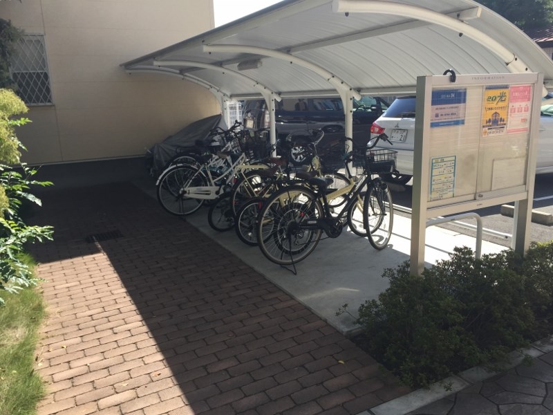 サンシエスタ 駐輪場