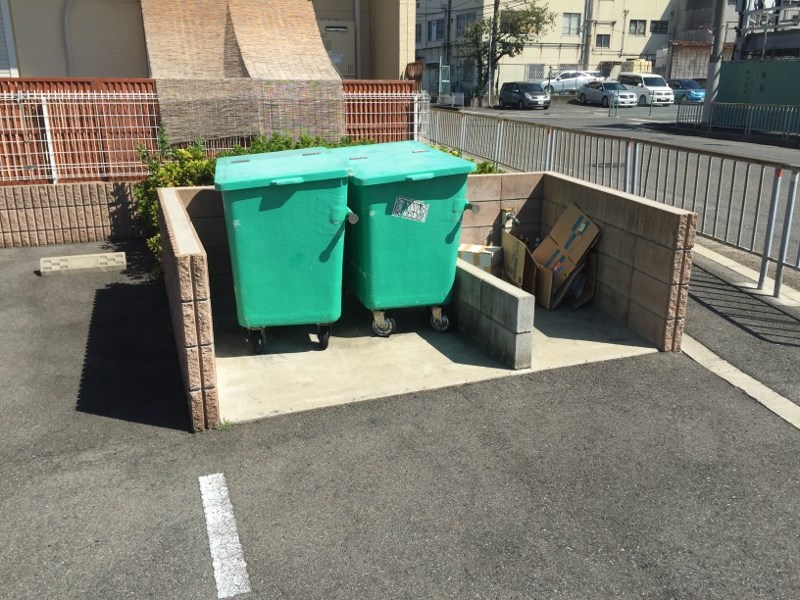 サンシエスタ ゴミ置き場