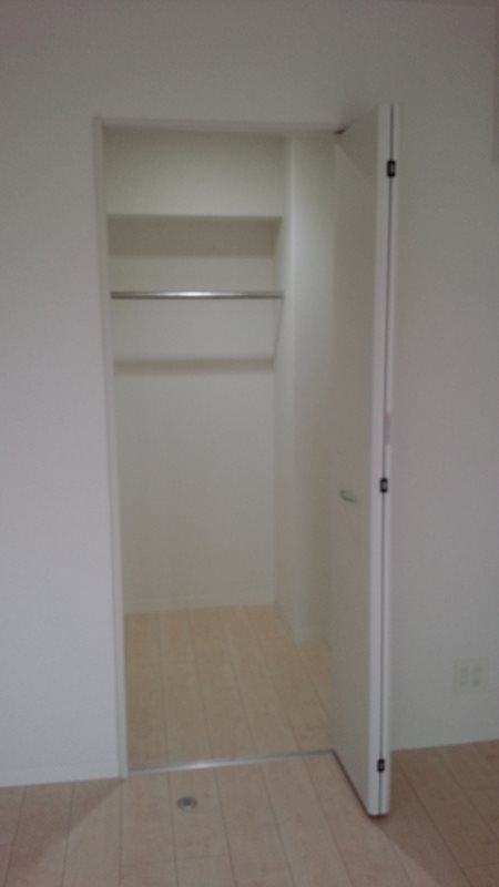 ラフレシーサ医大通り クローゼット
