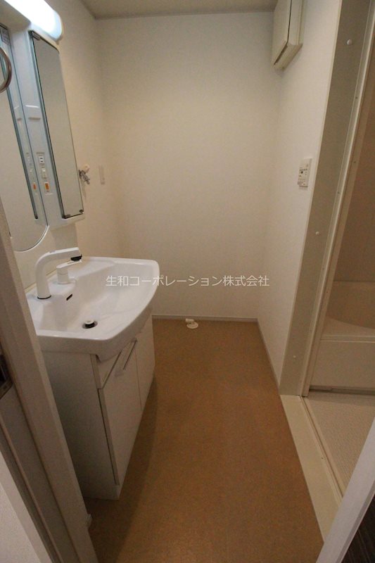 プレベール小路東 洗面所、室内洗濯置き場有