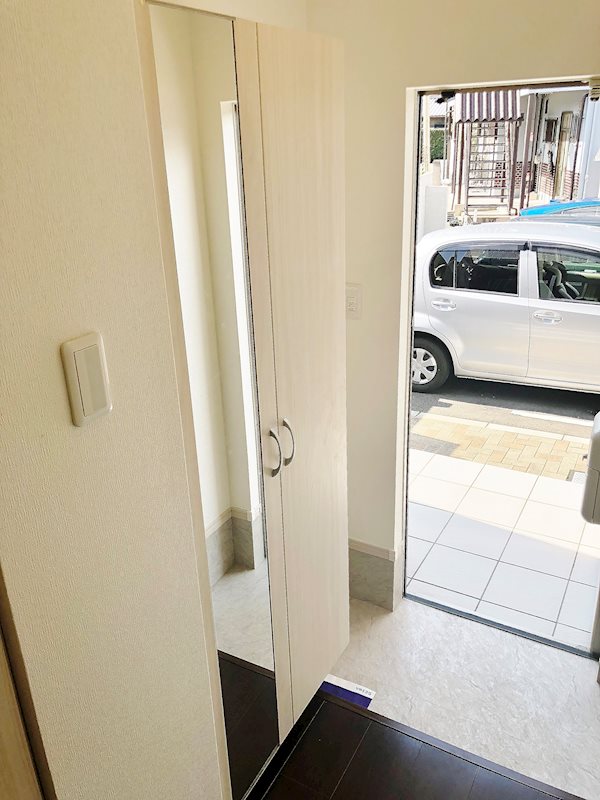 Benesta千里中央 シューズBOX