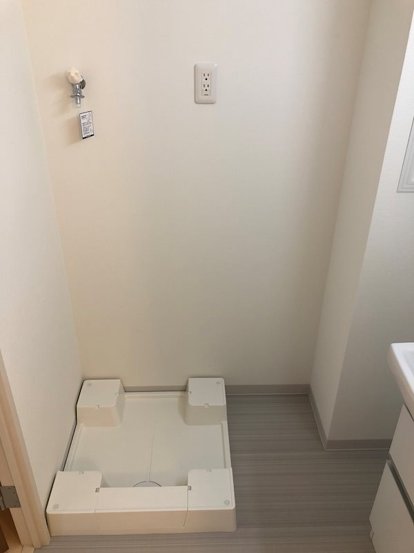 アムール京都仁王門 洗濯機置場です。