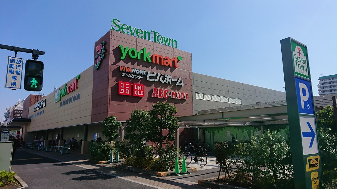 パトリス小豆沢 ショッピング施設：Seven Town(ｾﾌﾞﾝﾀｳﾝ)小豆沢　631m