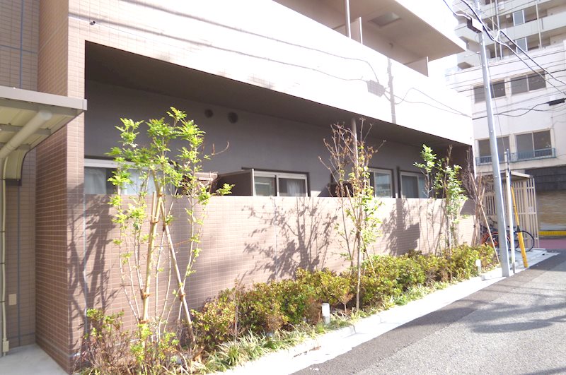 クレシェンテ梅月 現地写真（玄関）