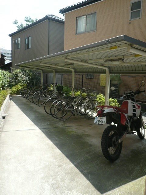 リヴィエール船橋 駐輪場