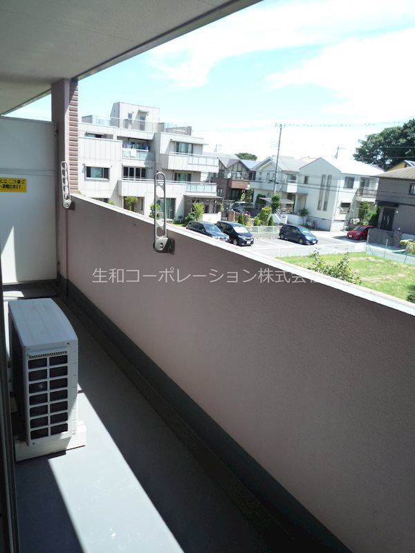セレブリティーS 広々としたベランダ