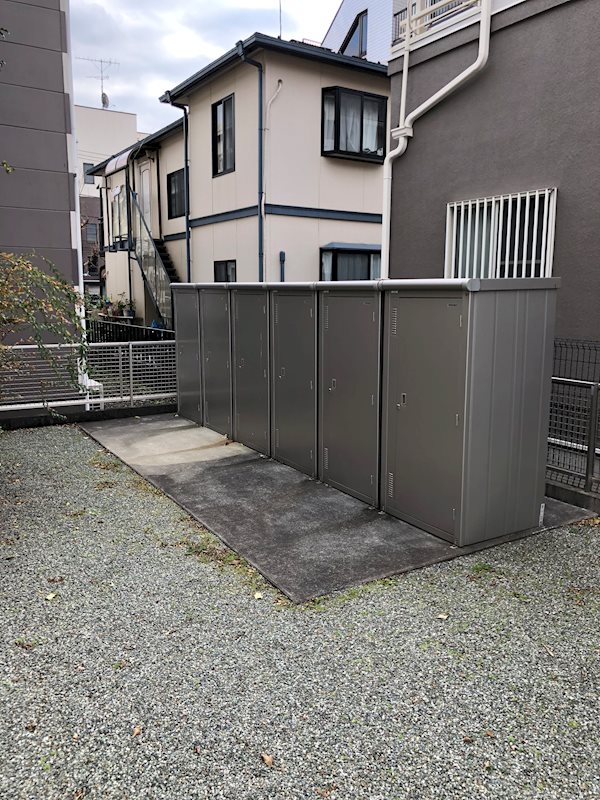 Rond Bonheur（ロンボヌール） 敷地内屋外トランクルーム（1部屋1台）