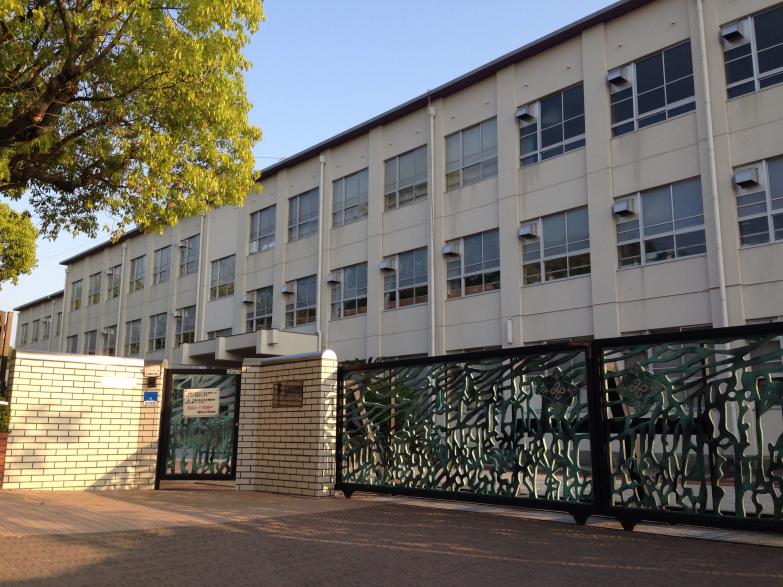 フェリクス八事表山 中学校：名古屋市立御幸山中学校　1369m　近隣