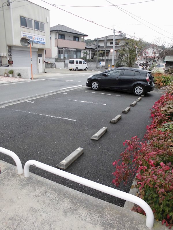 グランドール 駐車場
