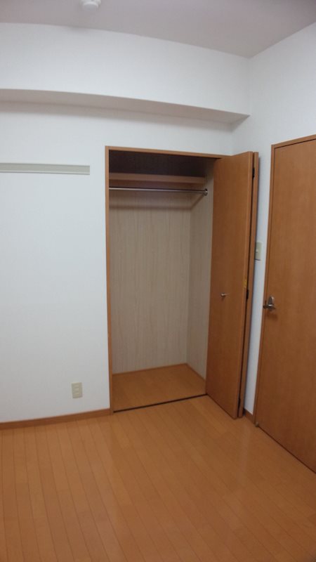 エクセレント東町 現地写真（玄関）