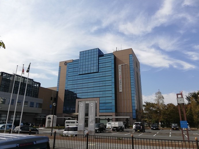 ハニーエストゥディオ 役所：忠岡町役場　94m　沿い