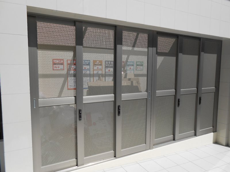 シュトルツ栄 ゴミ置き場