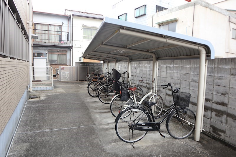 エクセレントフィールド 駐輪場