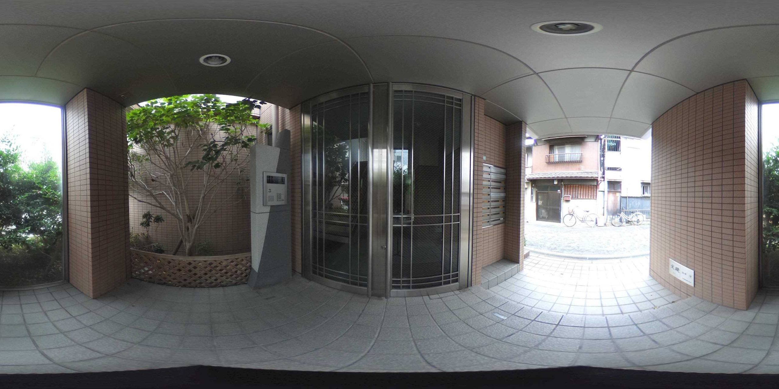 エントランス