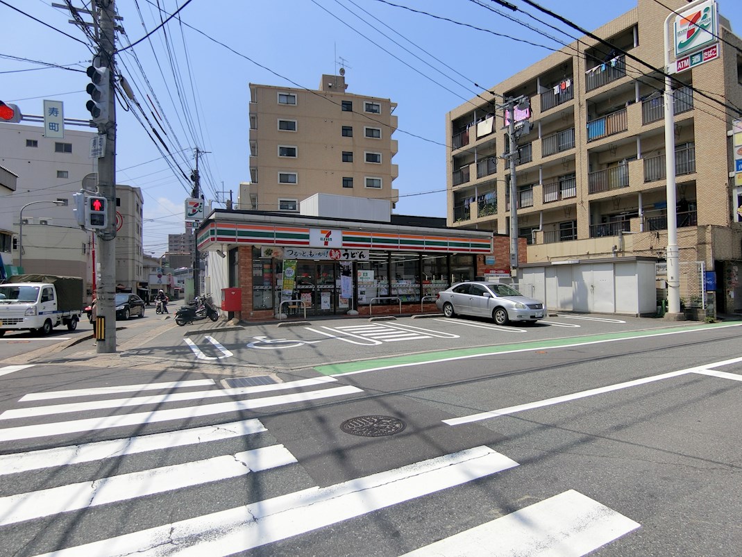 フィーノ南福岡 コンビ二：ｾﾌﾞﾝｲﾚﾌﾞﾝ 博多相生町2丁目店　148m