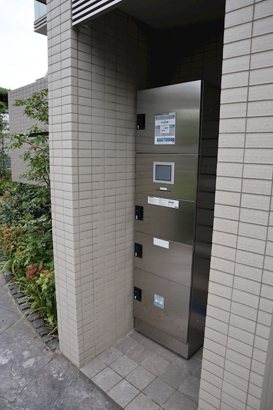 ラフィオレピス 宅配ボックス