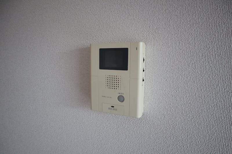 プロニティ空港前 TVモニター付きインターホン。