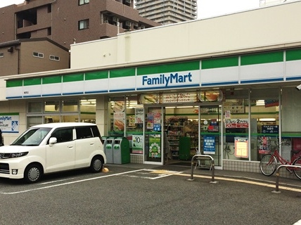 マーベラスi コンビ二：ﾌｧﾐﾘｰﾏｰﾄ 柳原店　45m