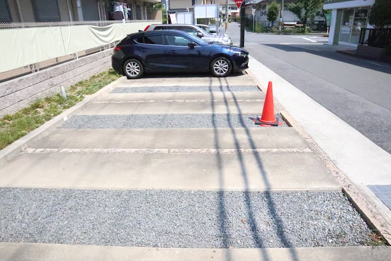 カーサペルソナ 駐車場
