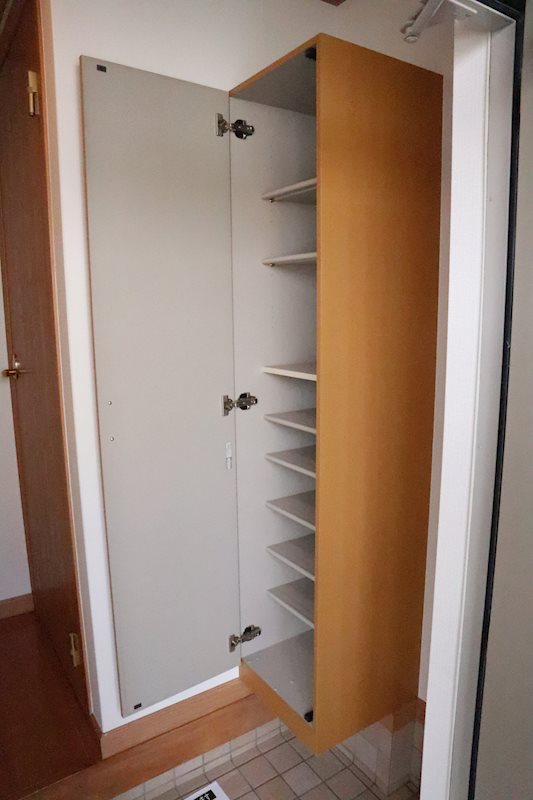 ヴィラージュ上鳥羽口 現地写真（玄関）