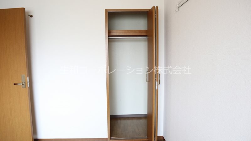 レオン住道 洋室クローゼット