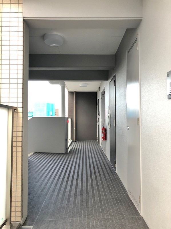 キャナルスクエア 共用廊下