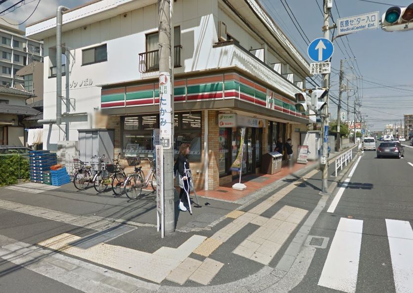 R&T MANSION コンビ二：ｾﾌﾞﾝｲﾚﾌﾞﾝ 浦安当代島店　340m