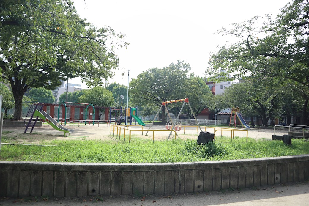 コンフォール京橋 公園：桜ノ宮東公園　696m