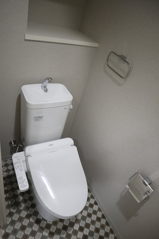 リュエール　デュ　ボヌール ウォシュレット装備。