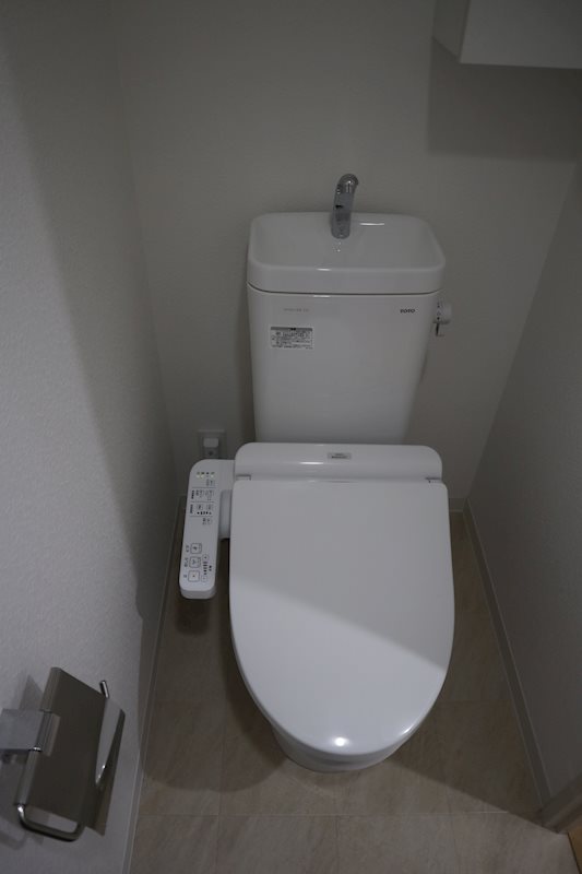 アーヴェンス吉塚 温水洗浄便座。