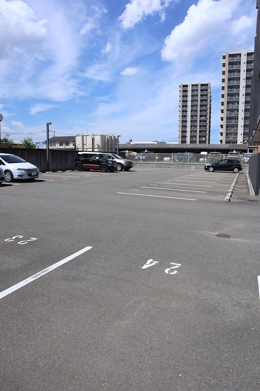ヴィンテージ箱崎東 駐車場